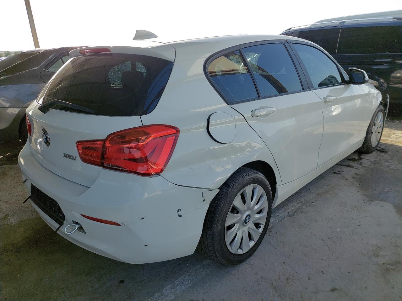 BMW 120I  2016