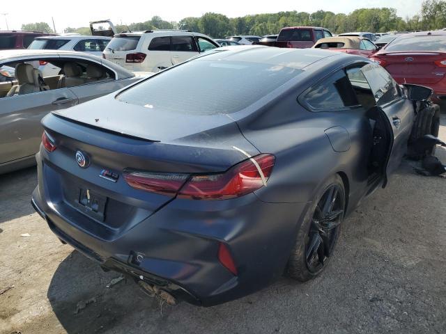 BMW M8  2023