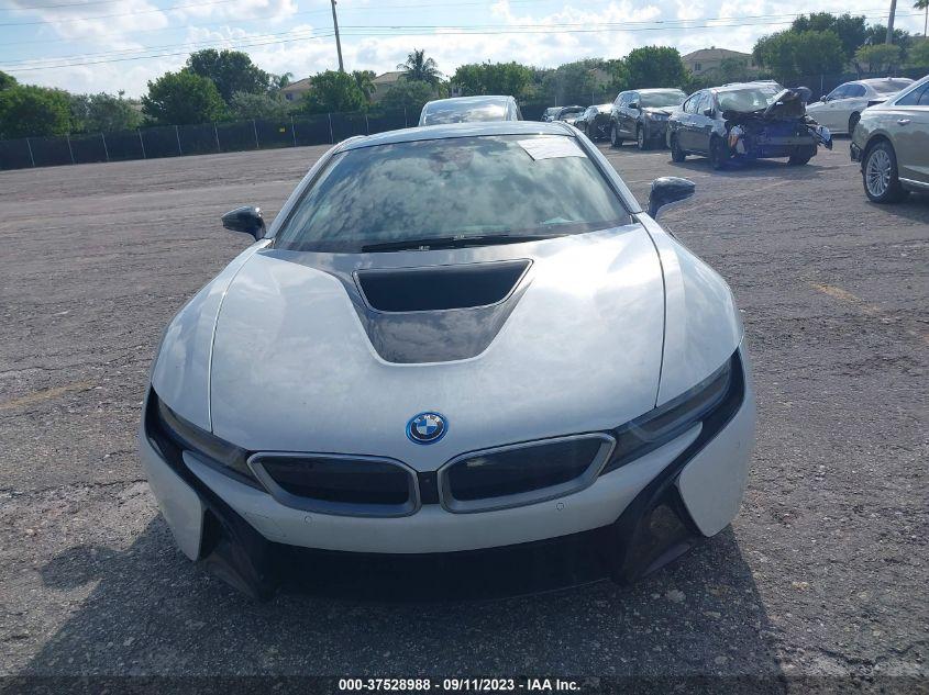 BMW I8   2017