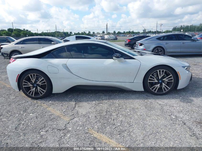 BMW I8   2017