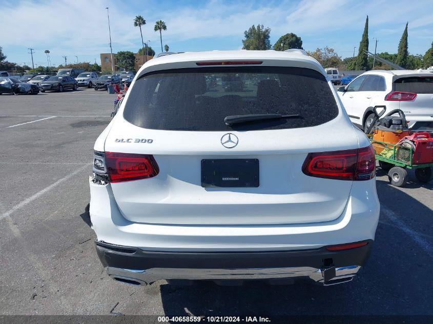 MERCEDES-BENZ GLC 300  2020