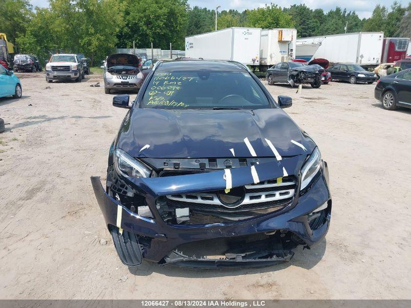 MERCEDES-BENZ GLA 250 4MATIC 2019