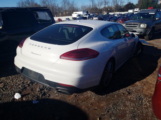 PORSCHE PANAMERA 2 2016