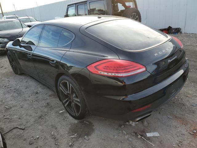 PORSCHE PANAMERA 2 2015