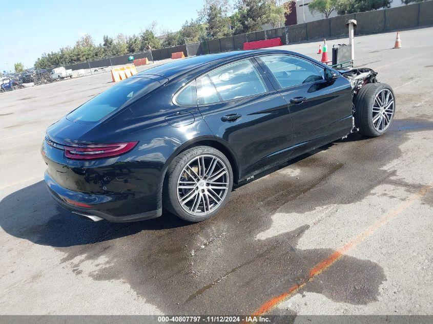 PORSCHE PANAMERA  2020