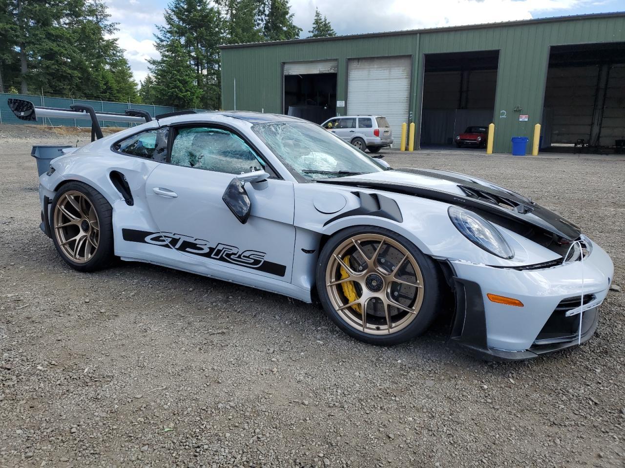 PORSCHE 911 GT3 RS 2024