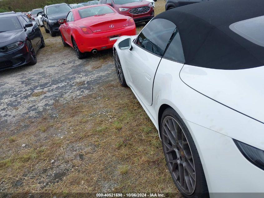 PORSCHE 911 CARRERA 4 /CARRERA 2021