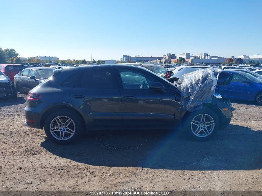 PORSCHE MACAN  2018