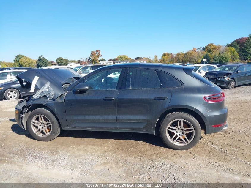 PORSCHE MACAN  2018