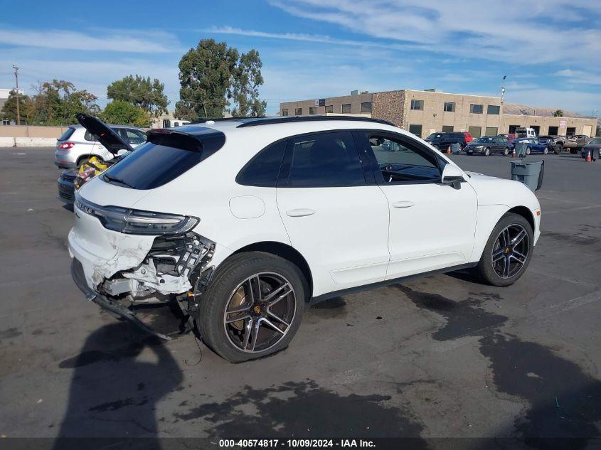 PORSCHE MACAN  2021