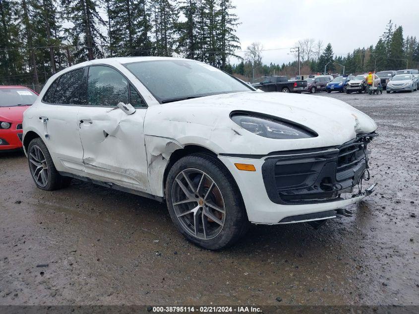 PORSCHE MACAN T 2023