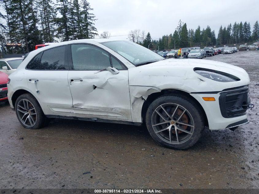 PORSCHE MACAN T 2023