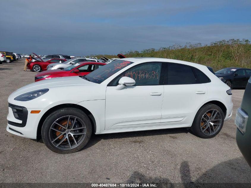 PORSCHE MACAN T 2024