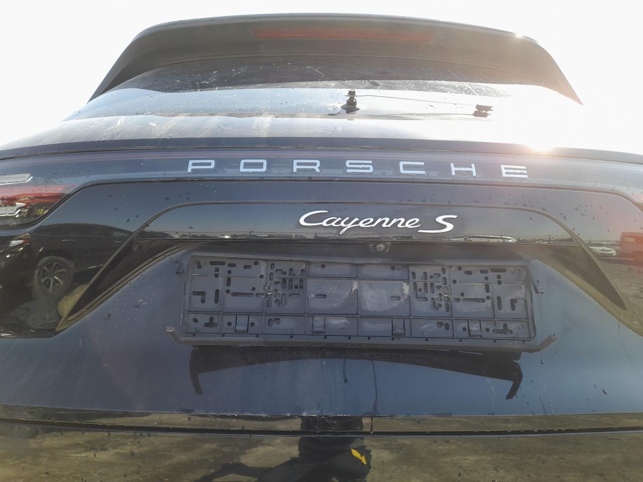 PORSCHE CAYENNE  2019