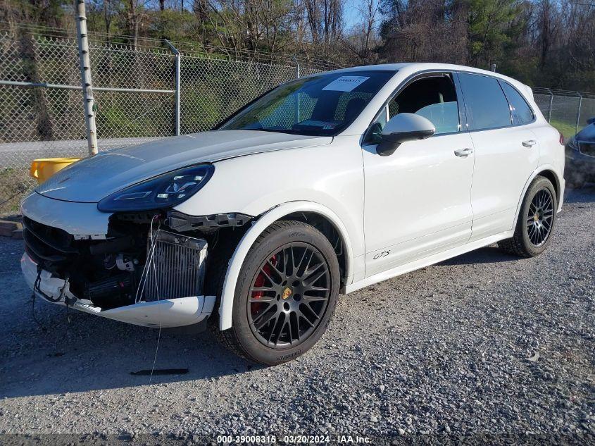 PORSCHE CAYENNE GTS 2018