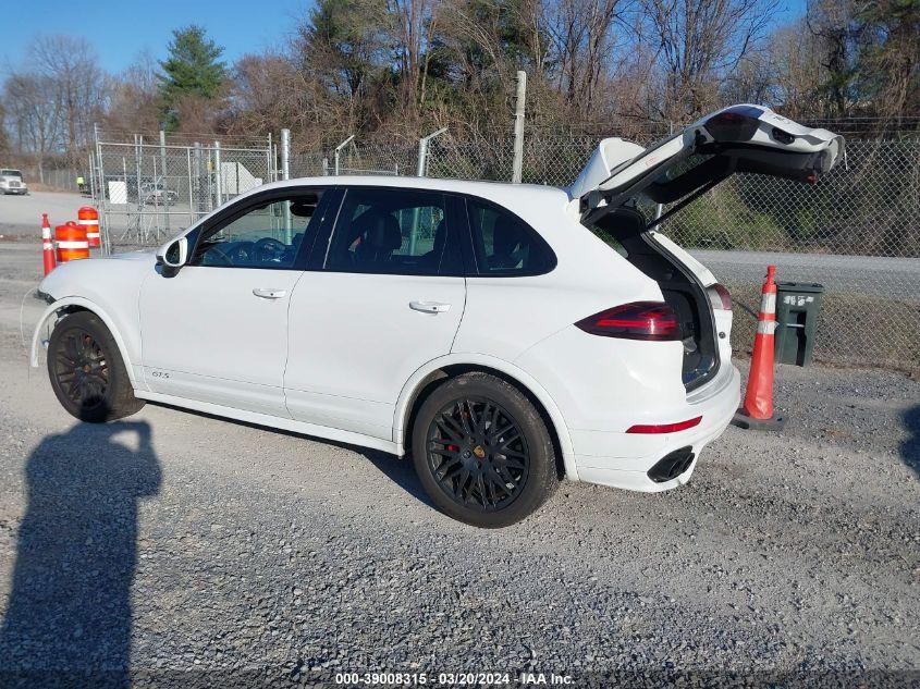 PORSCHE CAYENNE GTS 2018