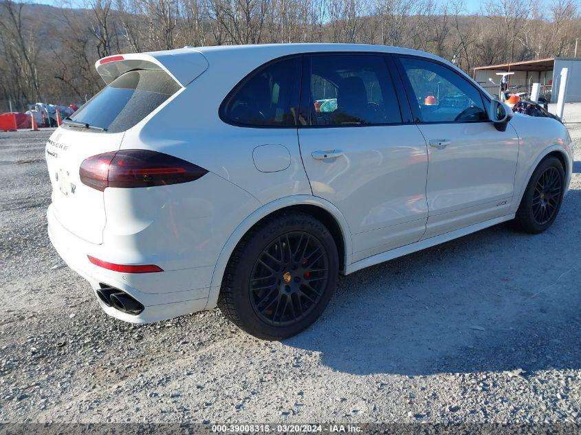 PORSCHE CAYENNE GTS 2018