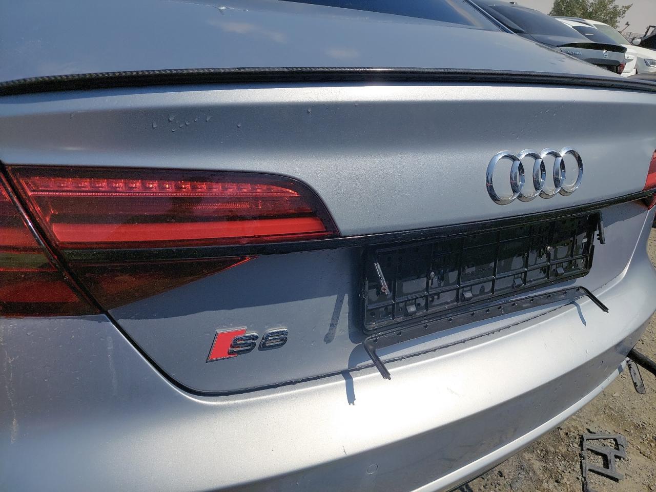 AUDI A8  2017