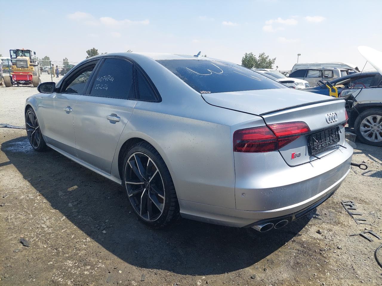 AUDI A8  2017