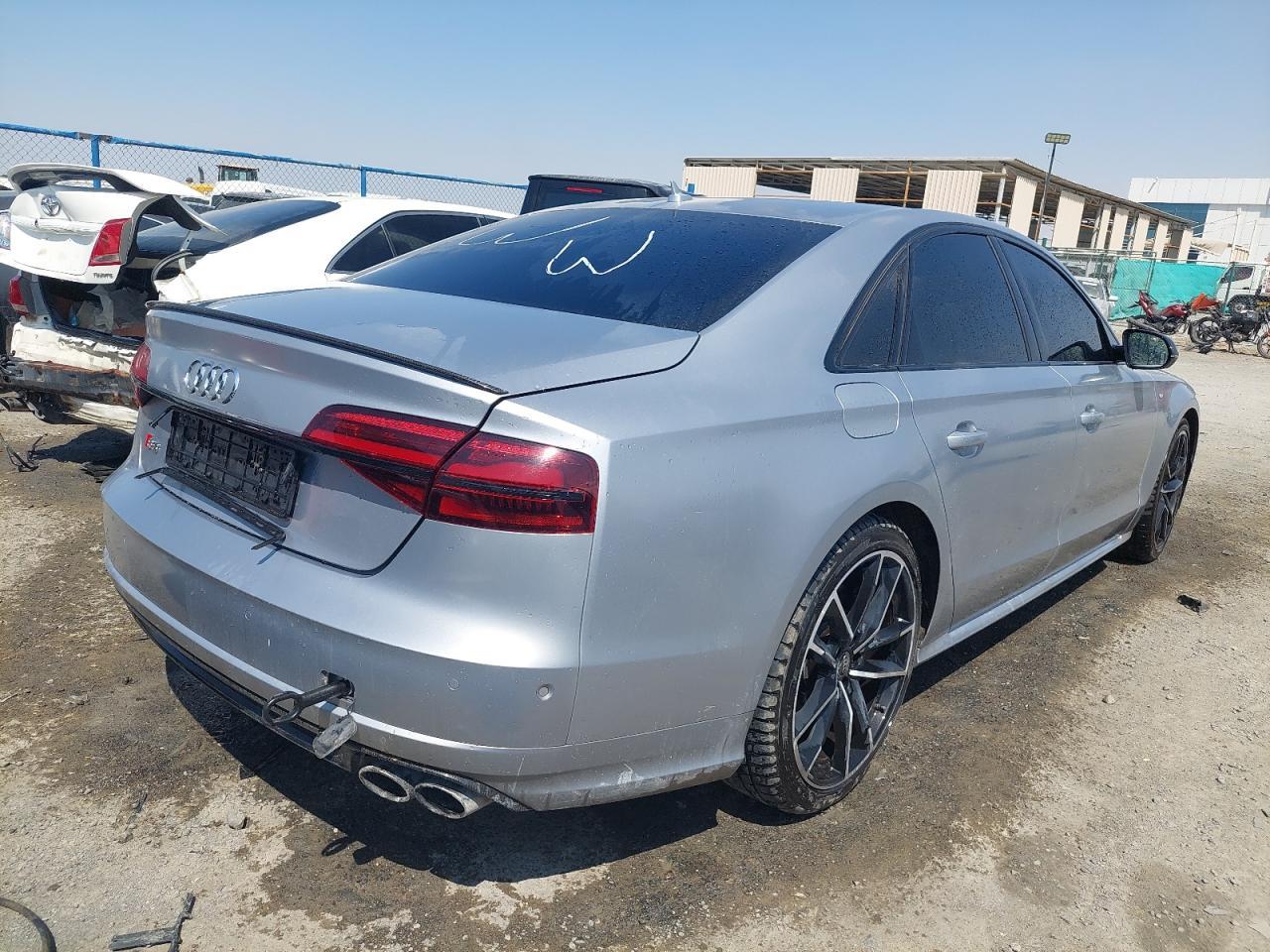 AUDI A8  2017