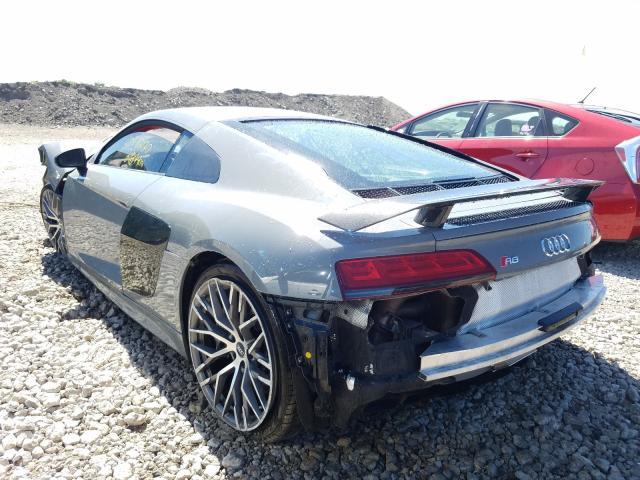 AUDI R8 5.2 PLU 2017