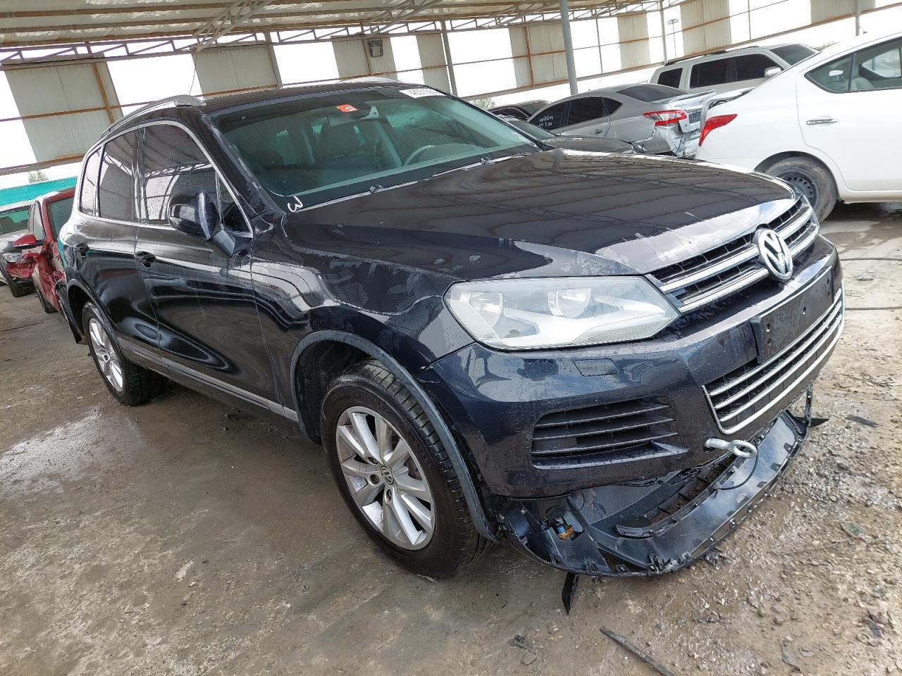 VOLKSWAGEN TOUAREG  2014