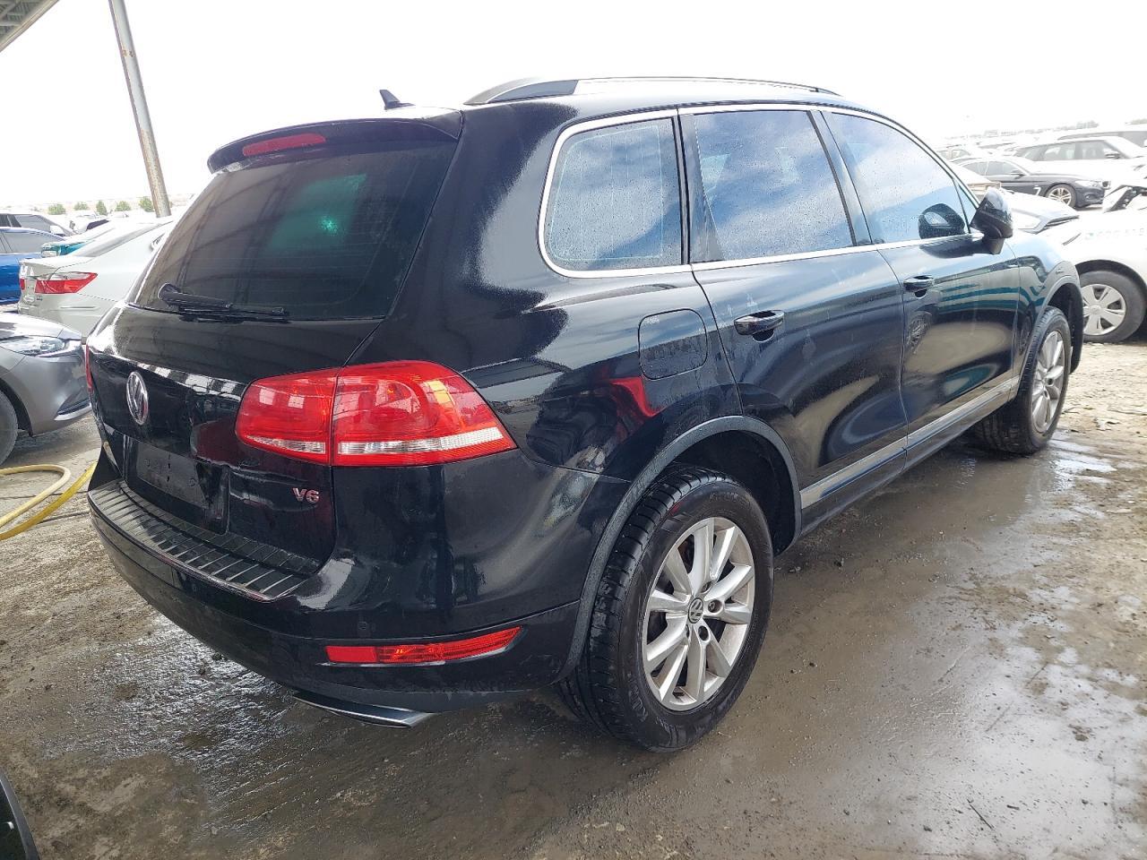 VOLKSWAGEN TOUAREG  2014