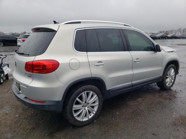 VOLKSWAGEN TIGUAN S 2014