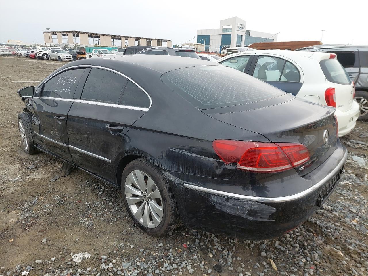 VOLKSWAGEN PASSAT  2015