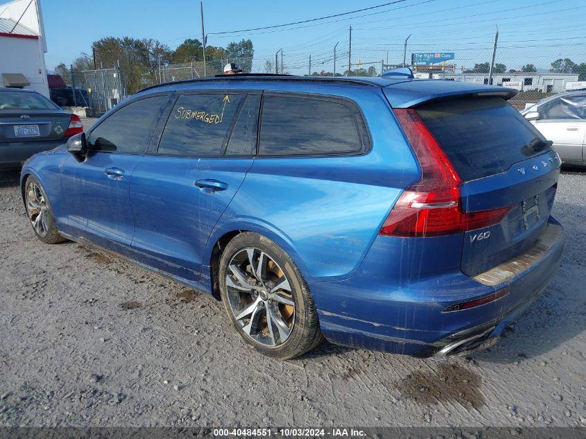 VOLVO V60 T5 R-DESIGN 2021