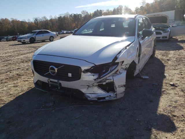 VOLVO V60 T8 POL 2021