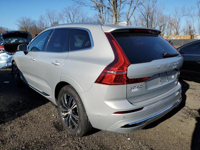 VOLVO XC60 B6 IN  2022