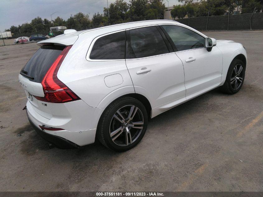 VOLVO XC60 MOMENTUM 2018