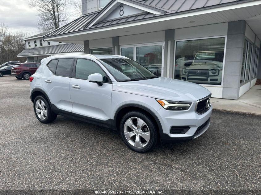 VOLVO XC40 T5 MOMENTUM 2020