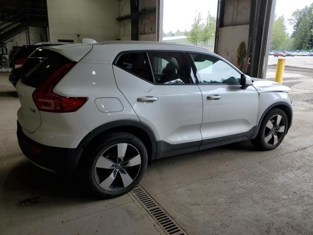 VOLVO XC40 T5 MO 2021