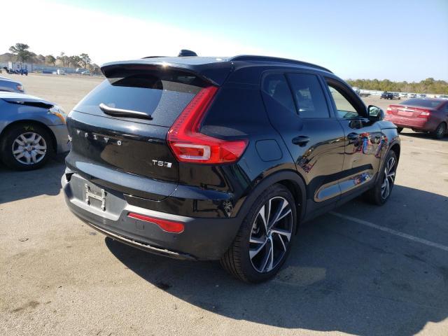 VOLVO XC40 T5 R- 2021