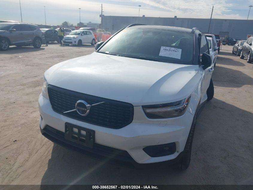 VOLVO XC40 T5 R-DESIGN 2021