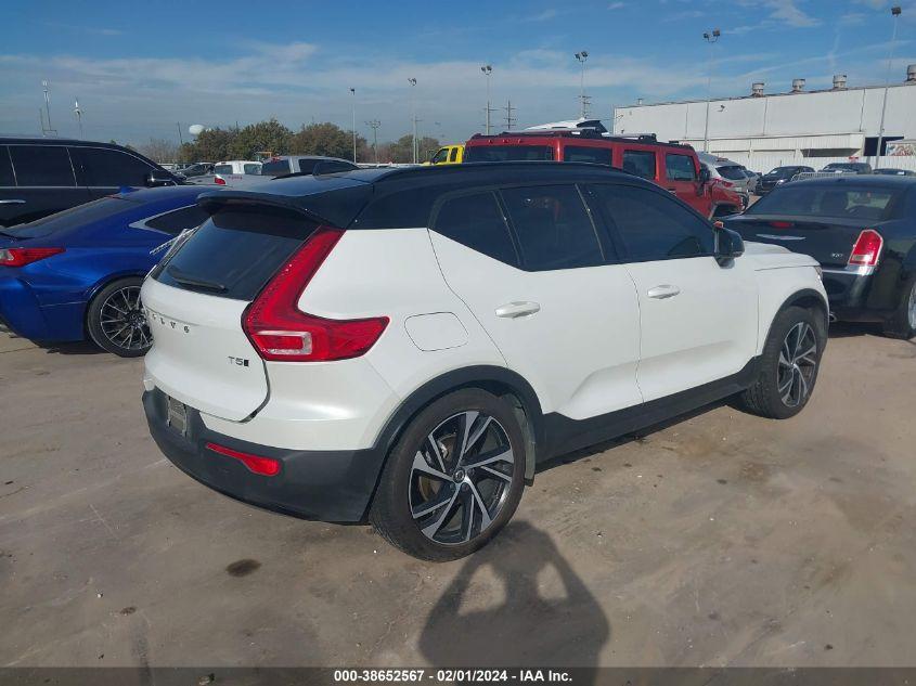 VOLVO XC40 T5 R-DESIGN 2021