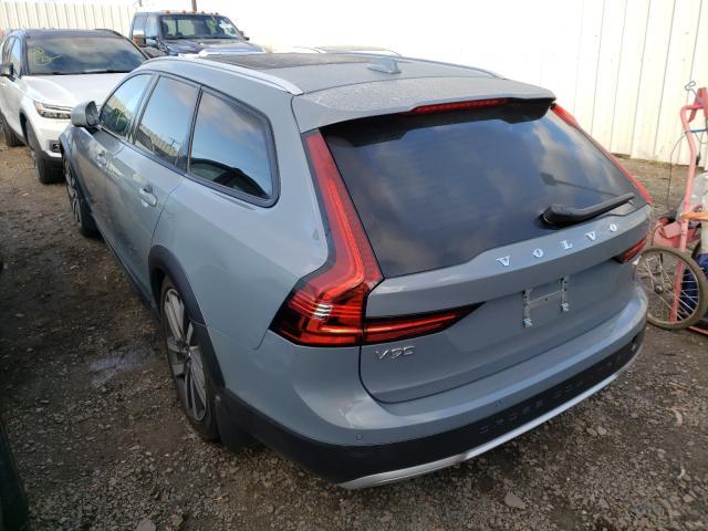 VOLVO V90 CROSS 2021