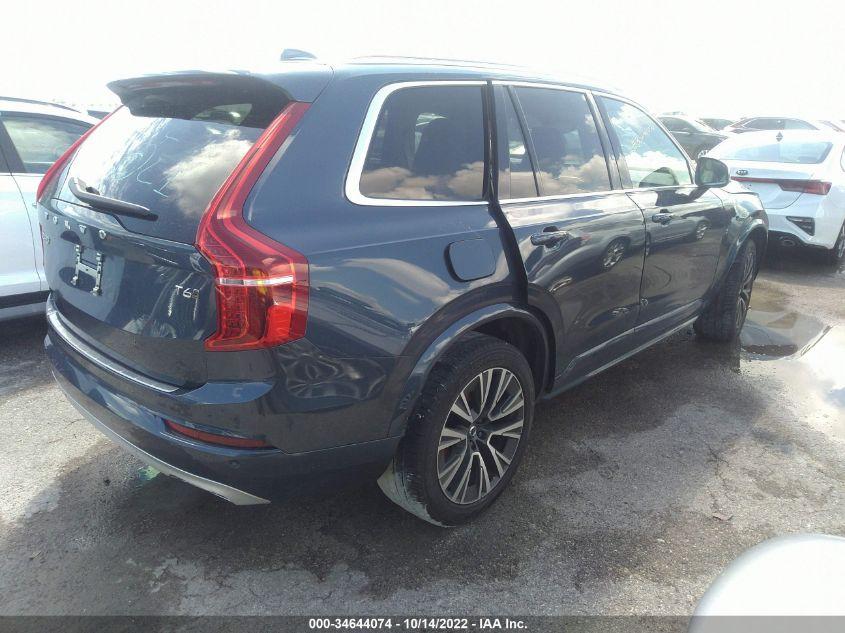 VOLVO XC90 MOMENTUM 2021