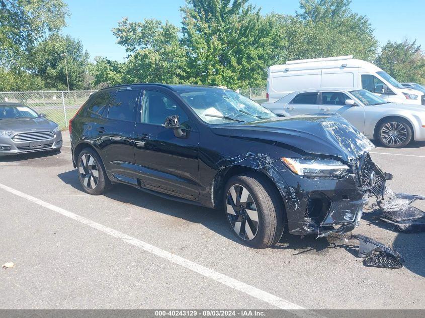 VOLVO XC60 RECHARGE PLUG-IN HYBRID T8 ULTIMATE DARK THEME 2024