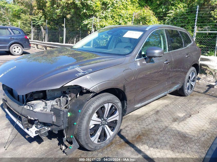 VOLVO XC60 RECHARGE PLUG-IN HYBRID T8 PLUS BRIGHT THEME 2023