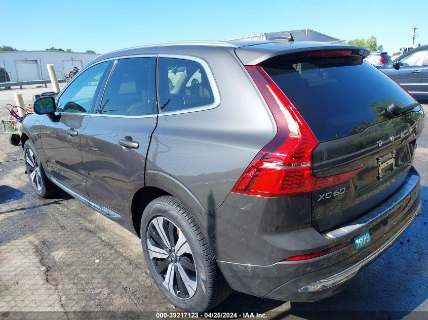 VOLVO XC60 RECHARGE PLUG-IN HYBRID T8 PLUS BRIGHT THEME 2023