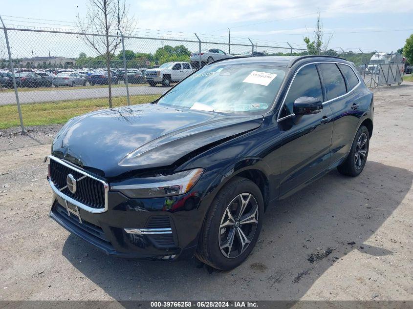 VOLVO XC60 B5 MOMENTUM 2022