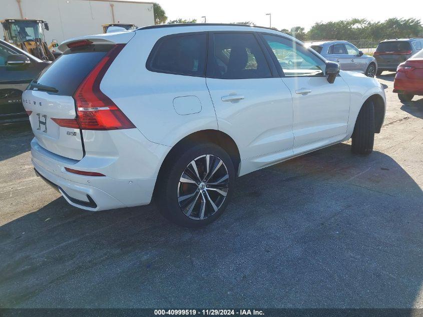 VOLVO XC60 B5 PLUS DARK THEME 2024