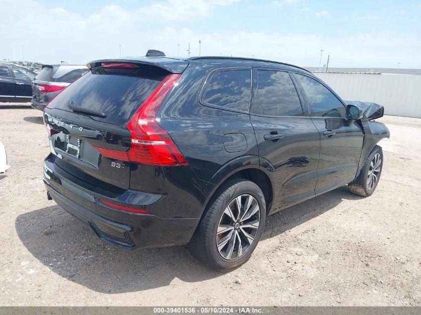 VOLVO XC60 B5 PLUS DARK THEME 2024