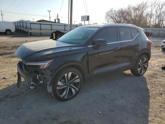 VOLVO XC40 PLUS  2023