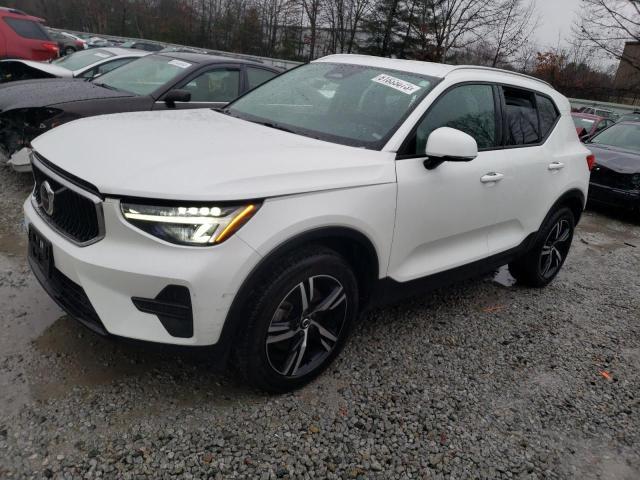 VOLVO XC40 CORE  2023