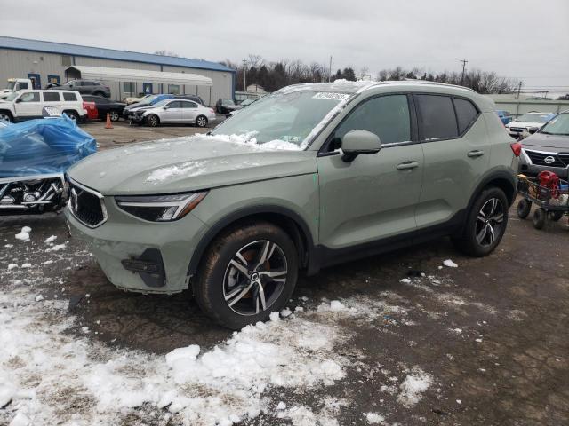 VOLVO XC40 CORE  2023