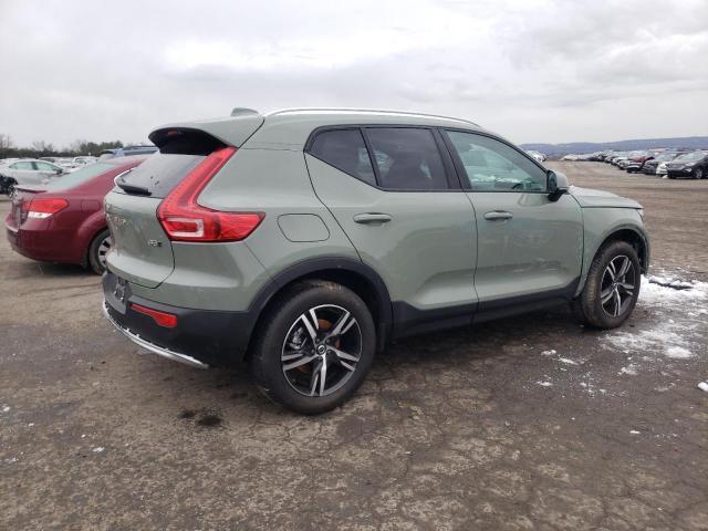 VOLVO XC40 CORE  2023